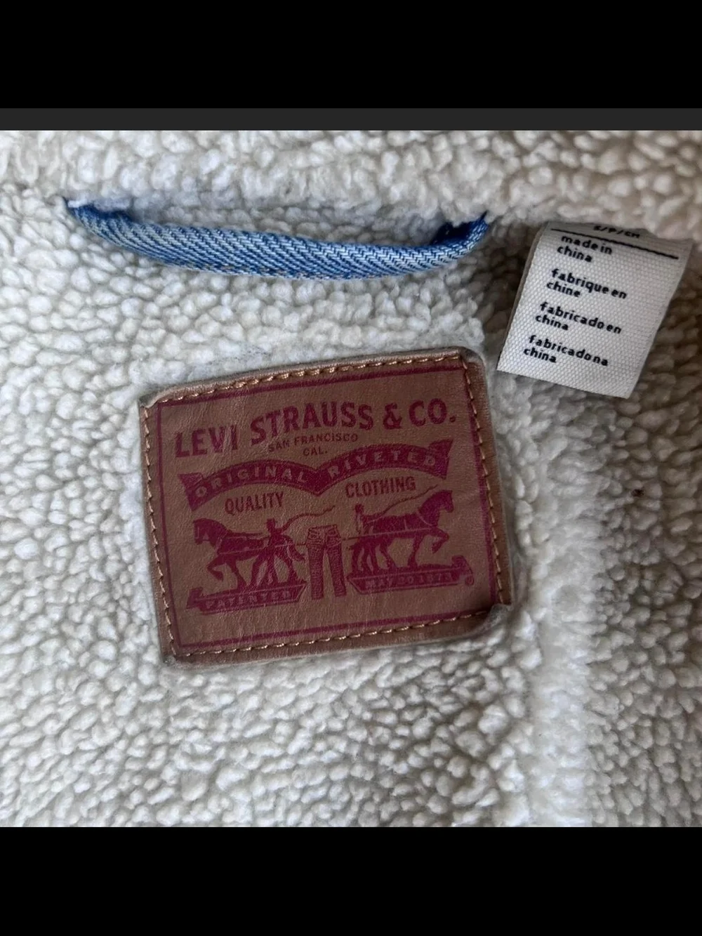 Levi's Cream Sherpa-Lined Jacket with Blue Denim Loop